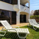 E&m Garden View House Vii *
